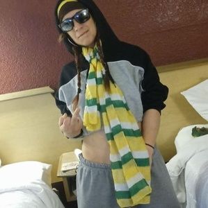 Meet your Posher, Apple